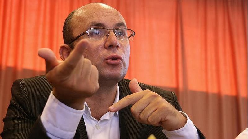 Gușă: Binomul cu adevărat distructiv - oameni politici și de afaceri, cu rădăcini de dinainte de '89