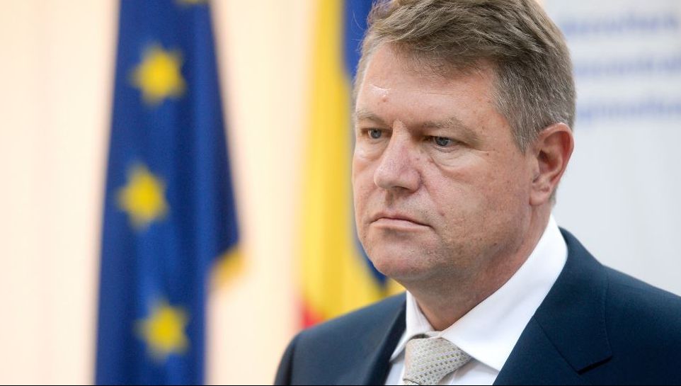 Iohannis a promulgat legea referitoare la programul-pilot de acordare a unei mese calde elevilor