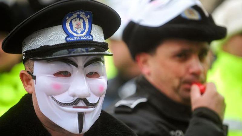 Avertismentul fără precedent al polițiștilor: O să închidem secțiile și o să...