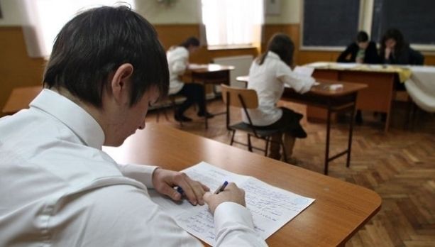 SURPRIZĂ la rezultatele simulării la SIMULAREA NAŢIONALĂ. Faţă de anul trecut...