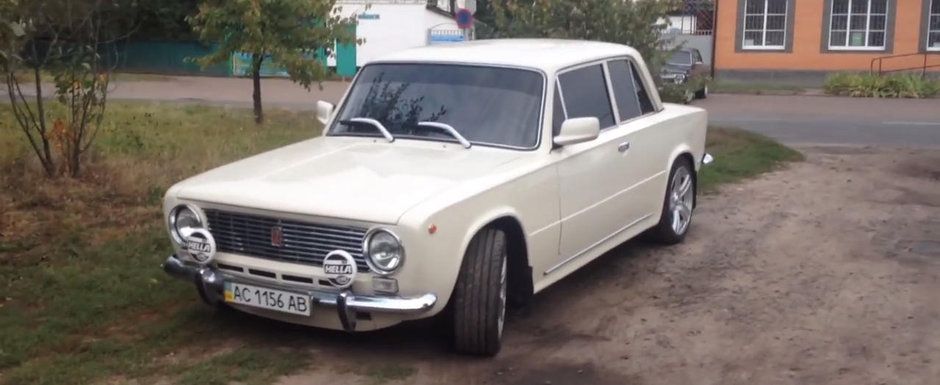 Arată ca o Lada, dar, de fapt, e un BMW E46 Coupe. Cum a ascuns bolidul bavarez într-o maşină banală