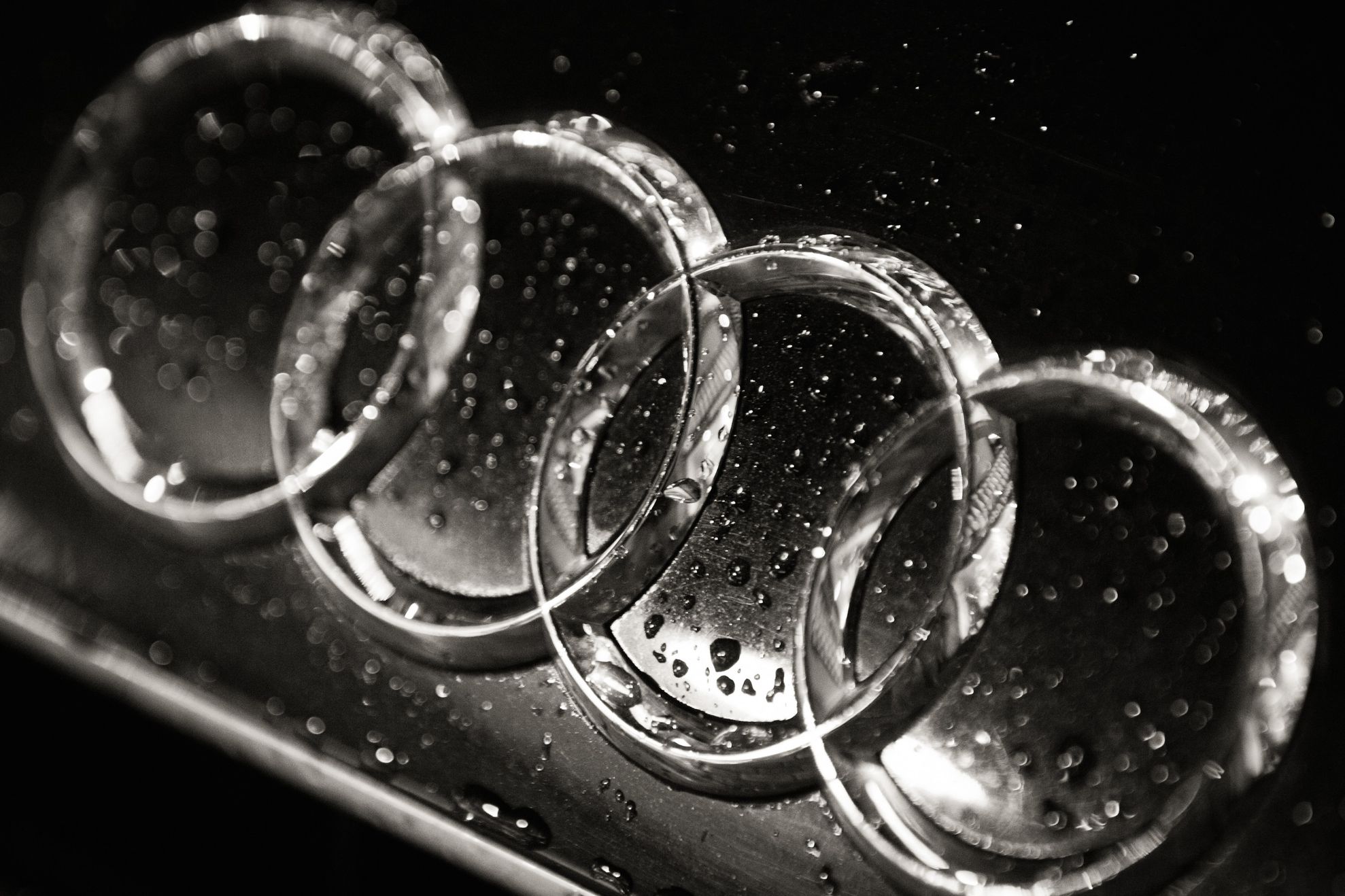Imaginea mult-aşteptată de fanii Audi. Noul A8, surprins necamuflat pe străzi
