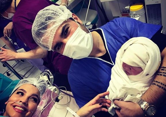 Soţia lui Adrian Mutu a născut! Ce nume a ales "Briliantul" pentru băieţel