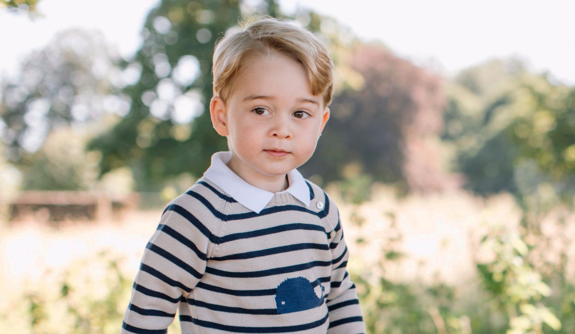 Motivul pentru care Kate şi William îl vor duce zilnic, fără pază, pe Prinţul George la şcoală