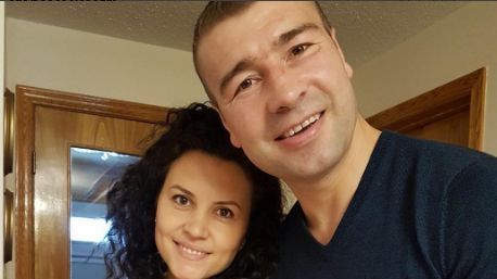 Lucian Bute îşi aniversează fetiţa în vârstă de o lună