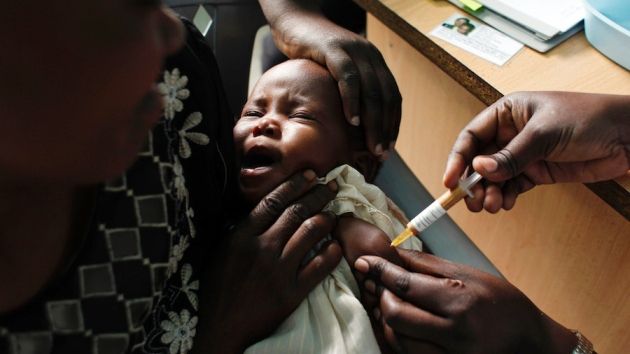 Revoluție în lumea medicală! Vaccinul împotriva malariei va fi lansat în curând