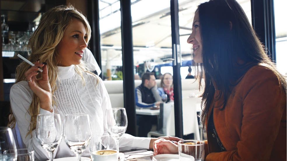 Lucruri pe care să nu le mai faci niciodată după masă! Sunt extrem de periculoase pentru sănătate