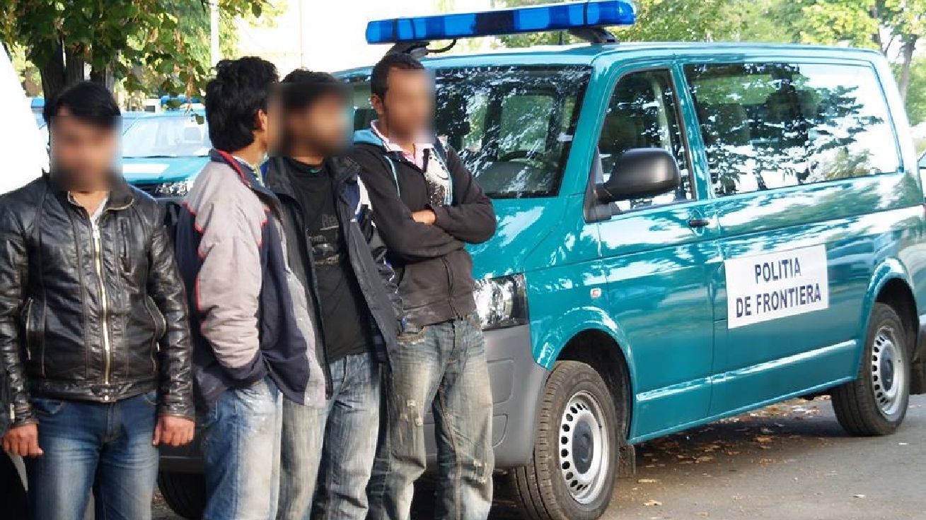Alertă la frontieră! 21 de migranți prinși la granița României cu Serbia