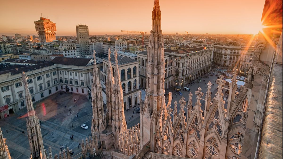 Oferte city break Milano. Reduceri de până la 50% de la Vola.ro