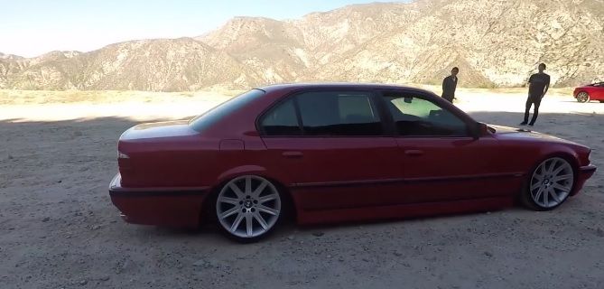 A cumpărat un BMW E38 cu numai 1250 de euro. L-a restaurat, iar acum toţi întorc capul după el