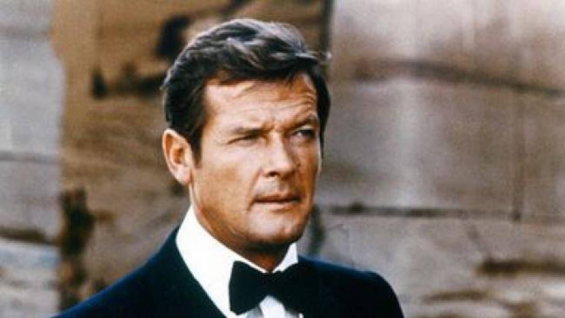 A murit Roger Moore, actorul care l-a jucat pe James Bond. Agentul 007 suferea de o groaznică boală
