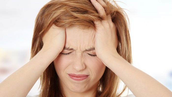 Ce pot ascunde durerile de cap care apar dimineața. Avertismentul ŞOC al unui medic