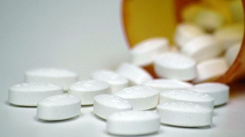 Medicii avertizează! Pastila care îţi distruge ficatul, chiar şi atunci când o iei în doze mici