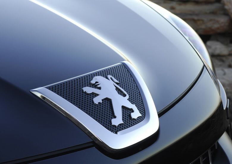 Peugeot spune că a postat din greşeală imagini cu noul 308. Cum arată pozele ce au fost şterse