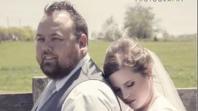 Fotografiile de nuntă pe care toţi le privesc de două ori - un detaliu lasă să se vadă TOTUL!