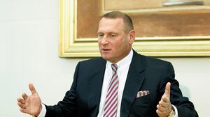 Liderul consilierilor locali PNL Iaşi îl susţine pe Viorel Cataramă la şefia partidului 