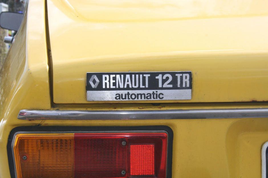 Dacia 1300 şi-a găsit strămoşul: Renault 12