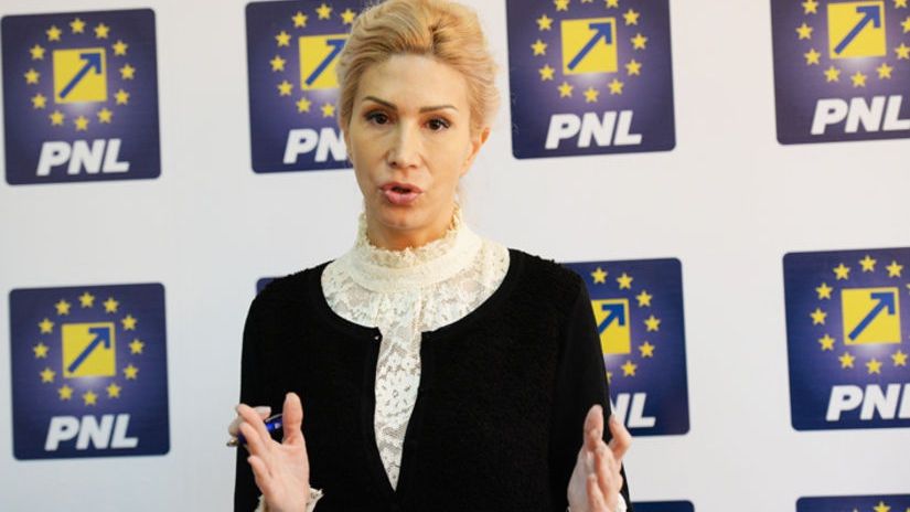 Disidenţii din PNL. Raluca Turcan anunţă că vor fi liberali care vor vota Legea Salarizării