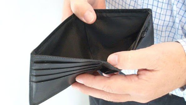 "Este doar începutul scumpirilor". Preţul alimentelor va creşte cu 6-8% în scurt timp