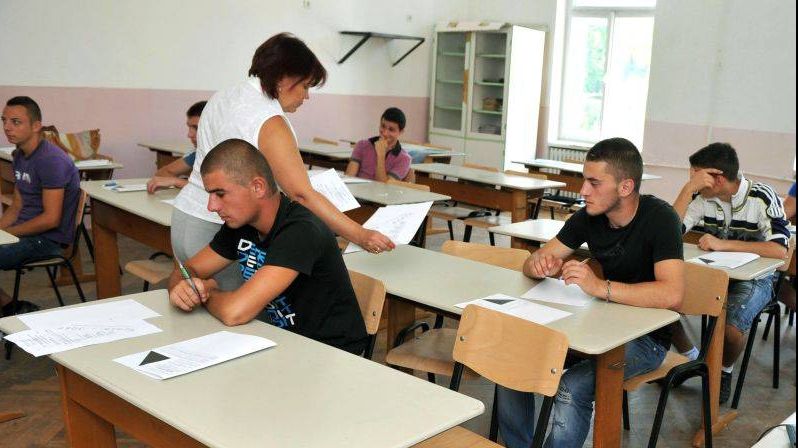 Subiecte BAC 2017 Matematică şi Istorie. Profesorii spun că subiectele sunt uşoare, elevii însă...