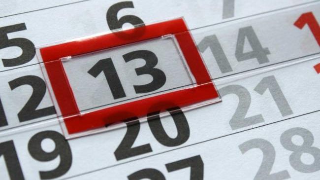 Superstiţii MARŢI 13. Aşa te fereşti de cele trei ceasuri rele!