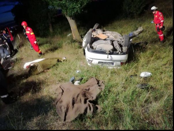 Grav accident de circulație în Arad. Cel puțin cinci victime. Trei au fost găsite decedate