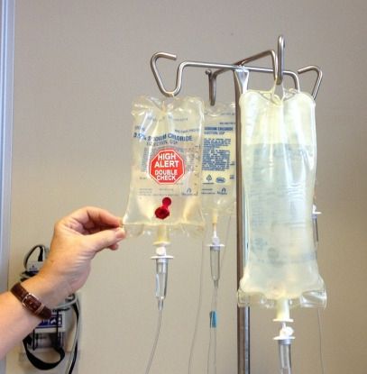 Craiova. 3 copii care suferă de leucemie, ţinuţi în viaţa de cistostatice primite din când în când