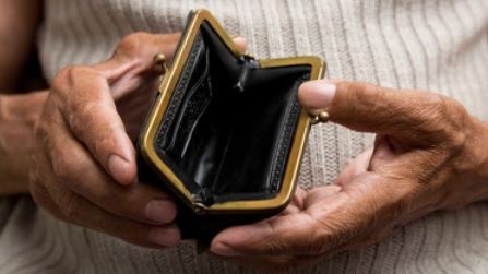 Horoscop financiar IULIE. Zodia care ajunge la sapă de lemn. Săraca, nici nu ştie ce o aşteaptă!