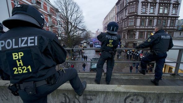 Alertă la Hamburg! Cel puțin o victimă în urma unui atac cu armă albă