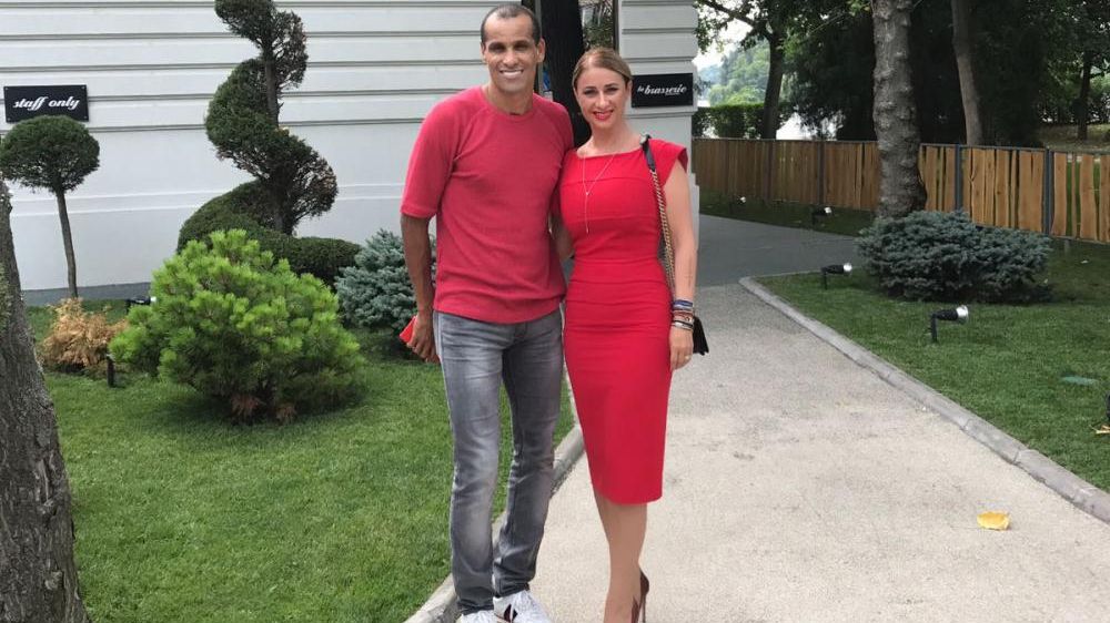 Anamaria Prodan a dat lovitura. Sexy-impresara a semnat un mega-contract