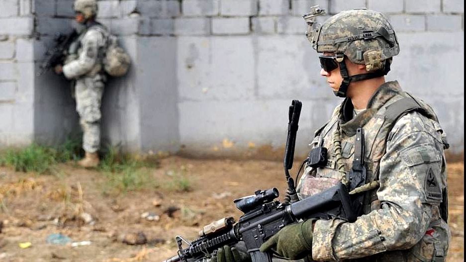 Oficial american: Soldații SUA acționează în inima orașului Raqqa