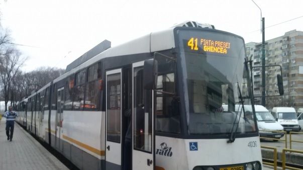 PANĂ DE CURENT pe linia tramvaiului 41, din Capitală. Circulaţia a fost reluată