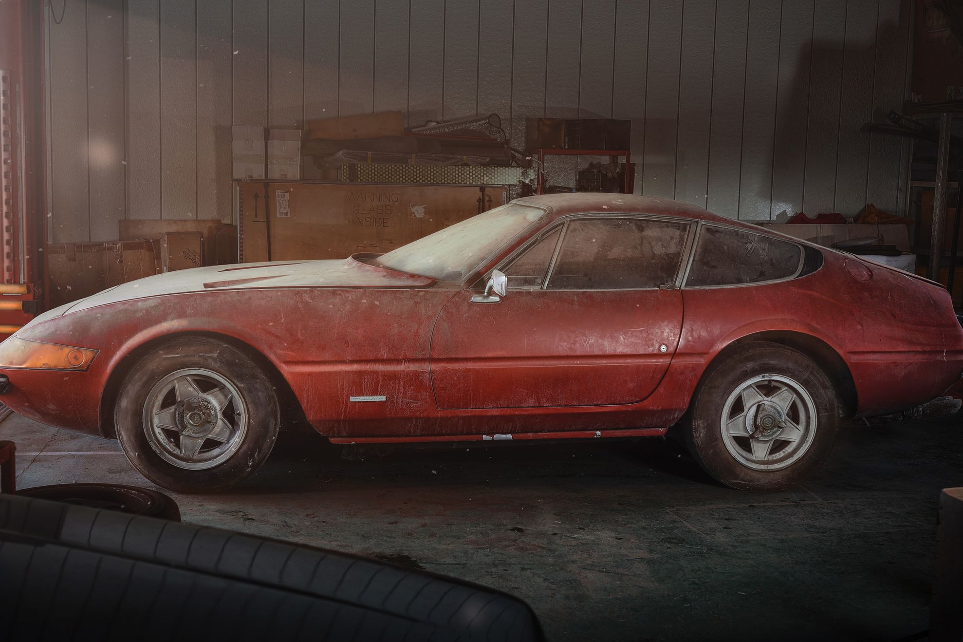 A găsit în garaj un Ferrari unicat din 1969. S-a uitat în el, s-a minunat. Îl vinde cu 2 milioane €