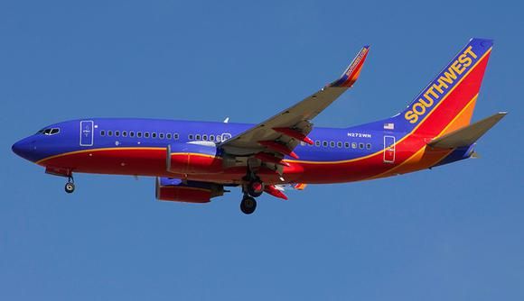 Cel mai EMOŢIONANT GEST a avut loc într-un avion, la mare înălţime. Toţi pasagerii, implicaţi