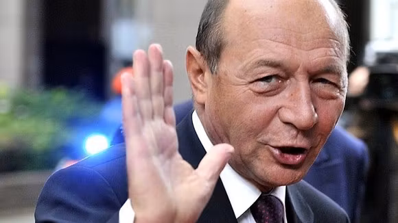 "Carmen Dan a declanșat criza, îndemnată de Dragnea". Acuzații incendiare venite de la Băsescu