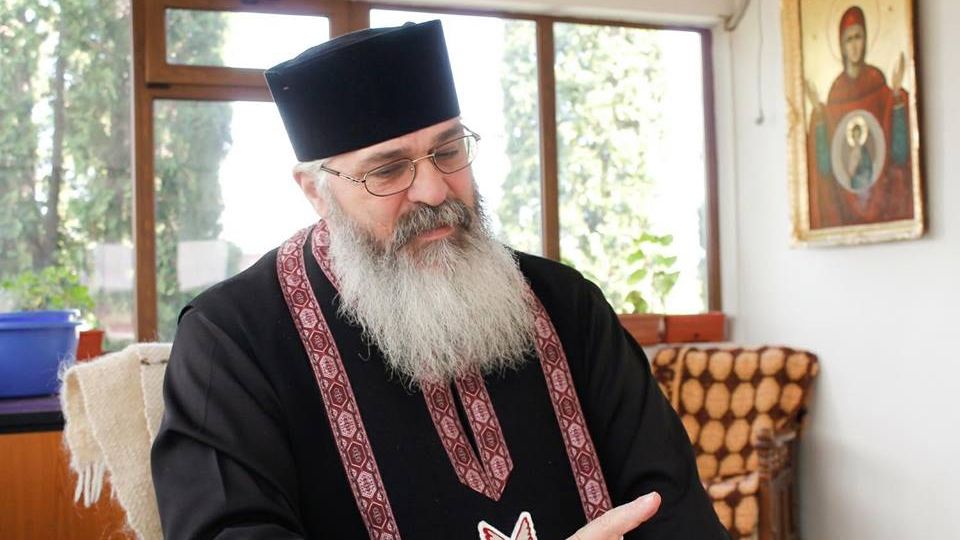 Preot, despre un fenomen care ia amploare în România: "Câți copii nu fac așa?"
