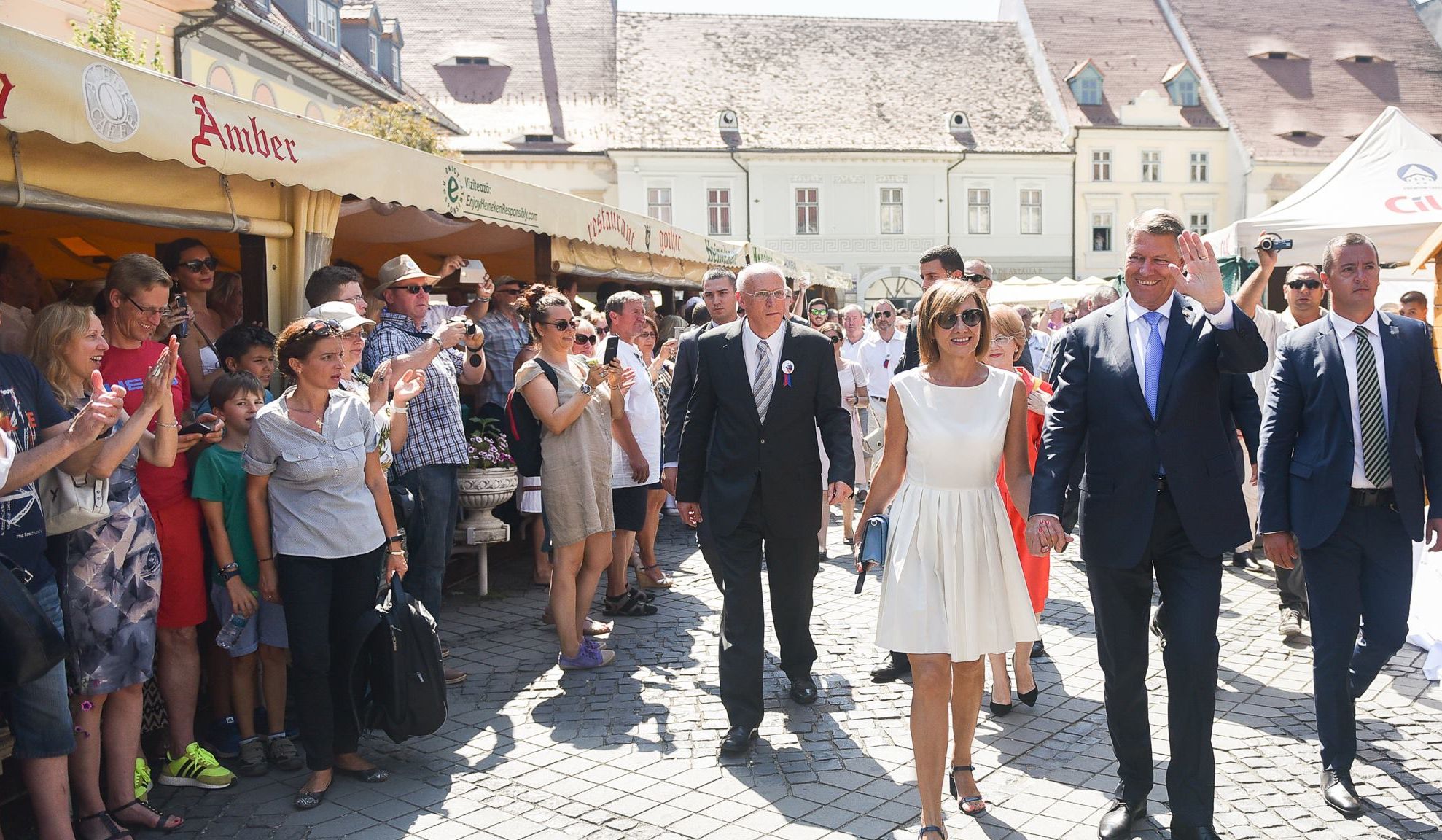 Carmen Iohannis, apariţie surprinzătoare la reuniunea saşilor, în Sibiu