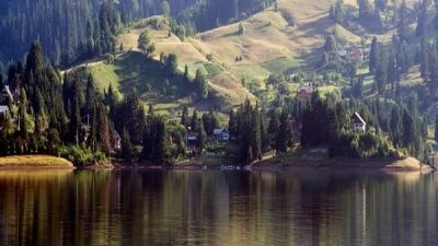 Marea dintre munţii din România, locul unde poţi respira cel mai curat aer din ţară