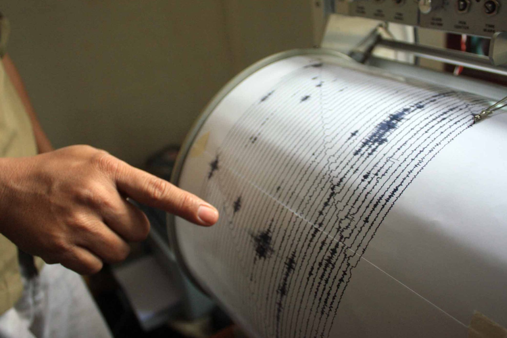 Cutremur de 6,4 grade pe scara Richter