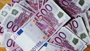 450 de euro pentru nota 5, la o universitate din România. Tinerii intermediari, arestaţi  