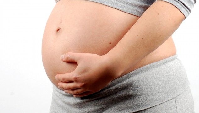 O adolescentă de 15 ani, însărcinată în luna a şasea, a dispărut fără urmă