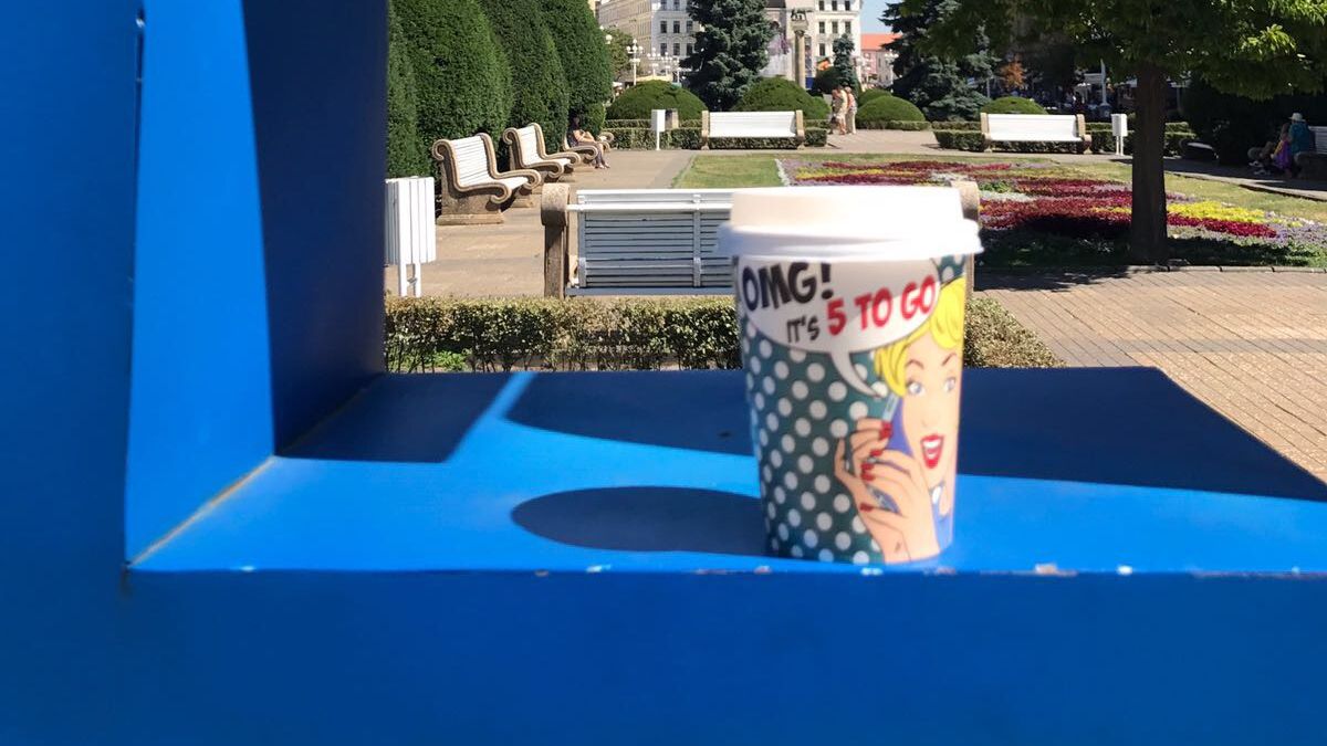 Lanțul de cafenele ”5 to go” se extinde și în Timișoara (P)