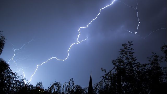Avertizare meteo: Cod Galben de vânt și furtuni
