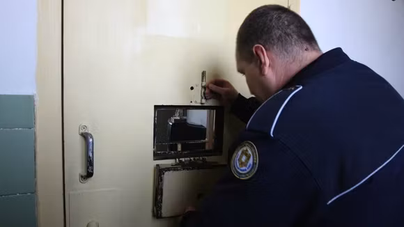 Angajații din penitenciare cer demisia ministrului Justiției! 