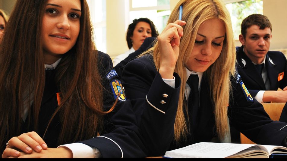 REZULTATE ACADEMIA DE POLIŢIE 2017. Scandal la afişarea rezultatelor: Mai multe grile ar fi greşite