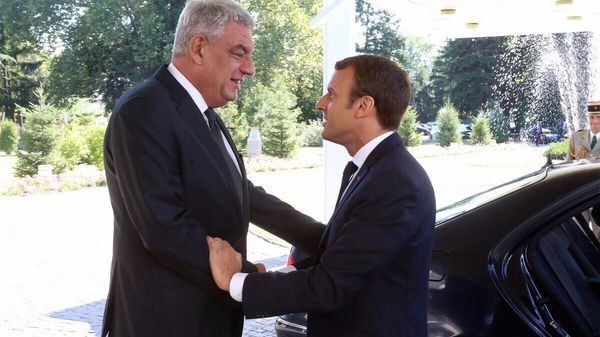 Ce a declarat Macron despre reforma Justiției demarată de PSD