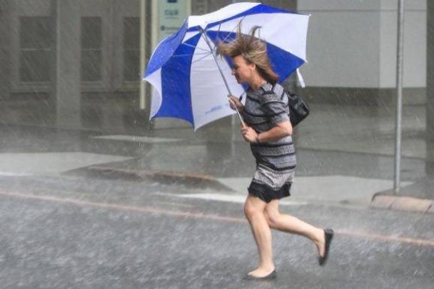 INFORMARE METEO: cod GALBEN de furtuni şi grindină. Vremea se răceşte ACCENTUAT - HARTA