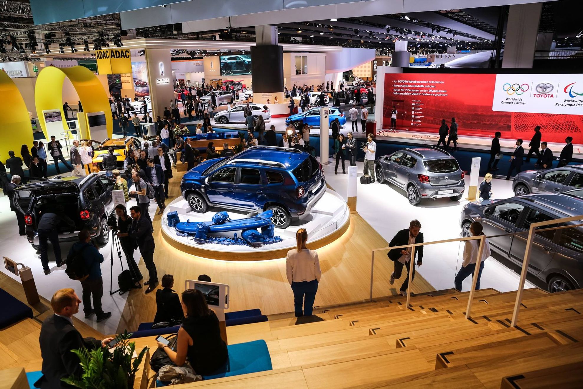 DACIA DUSTER face ravagii la Salonul Auto de la Frankfurt. GALERIE FOTO