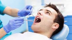 "Vom opera pe viu". Avertismentul medicilor stomatologi