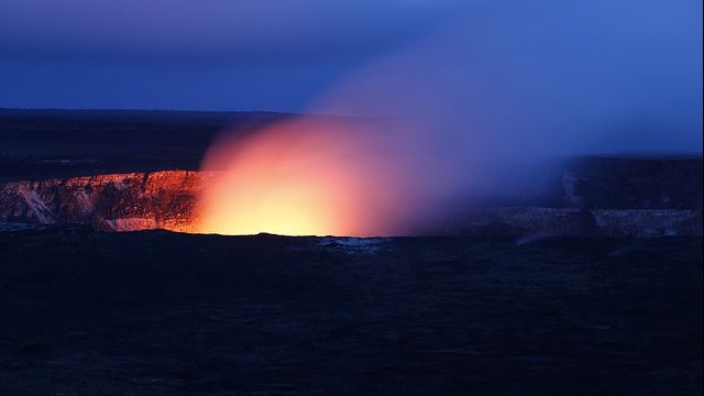 Evacuări masive în insula turistică Bali. Un vulcan poate erupe în orice moment